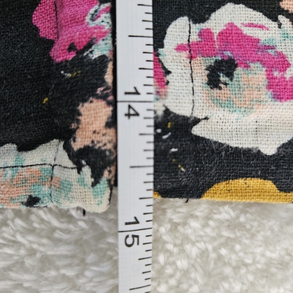 Abound Black Floral Cropped Top Size S Ruffles Feminine Coquette Girl Summer - Picture 12 of 13